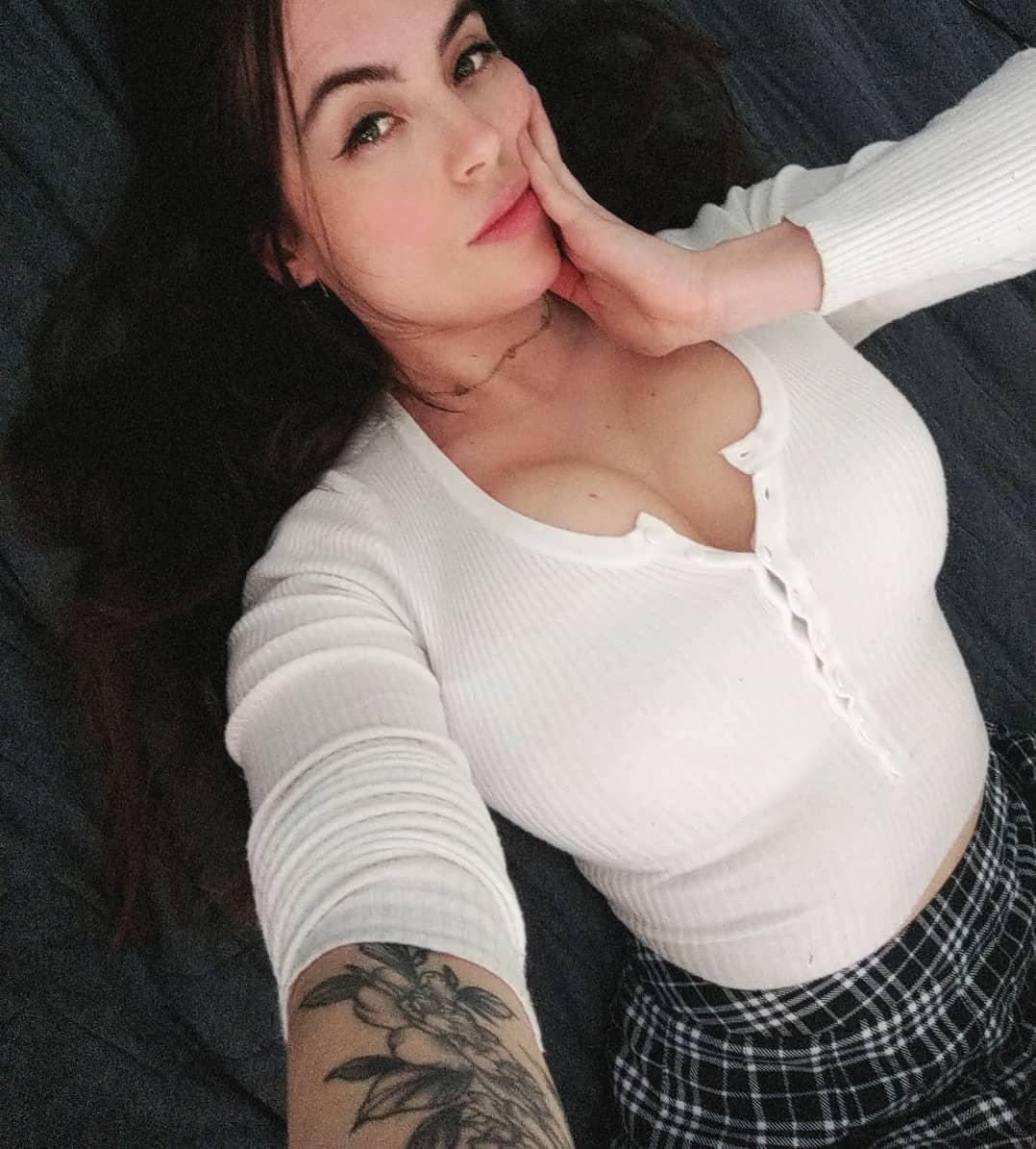 Heyimbee (Pics & Moans - Play Now) | C SexSimulator 2.0
